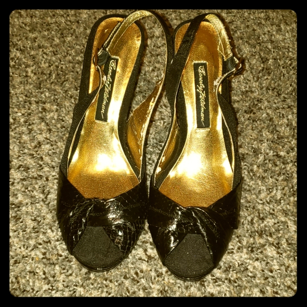 Beverly Feldman Knotted Peep Toes